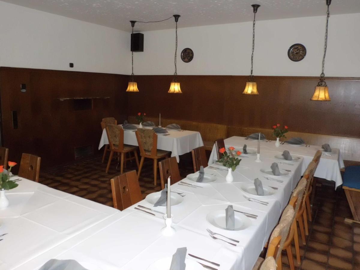 祖尔帕法奈餐厅酒店 Urbar  外观 照片